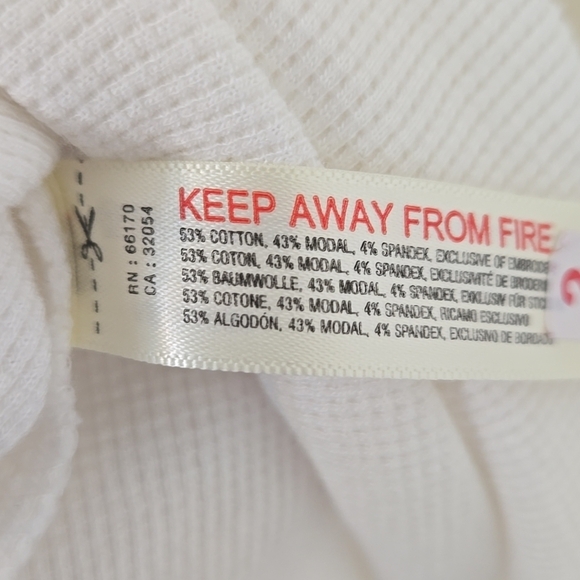 *NWT* Anthropologie Ivory/Red Deep V-Back Waffle Knit Romper Nautical Trendy, S - Picture 6 of 6